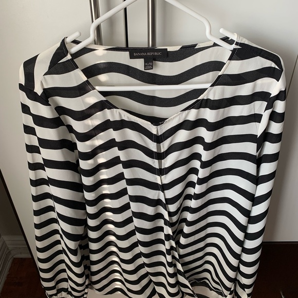 Banana Republic Blouse - Picture 1 of 9